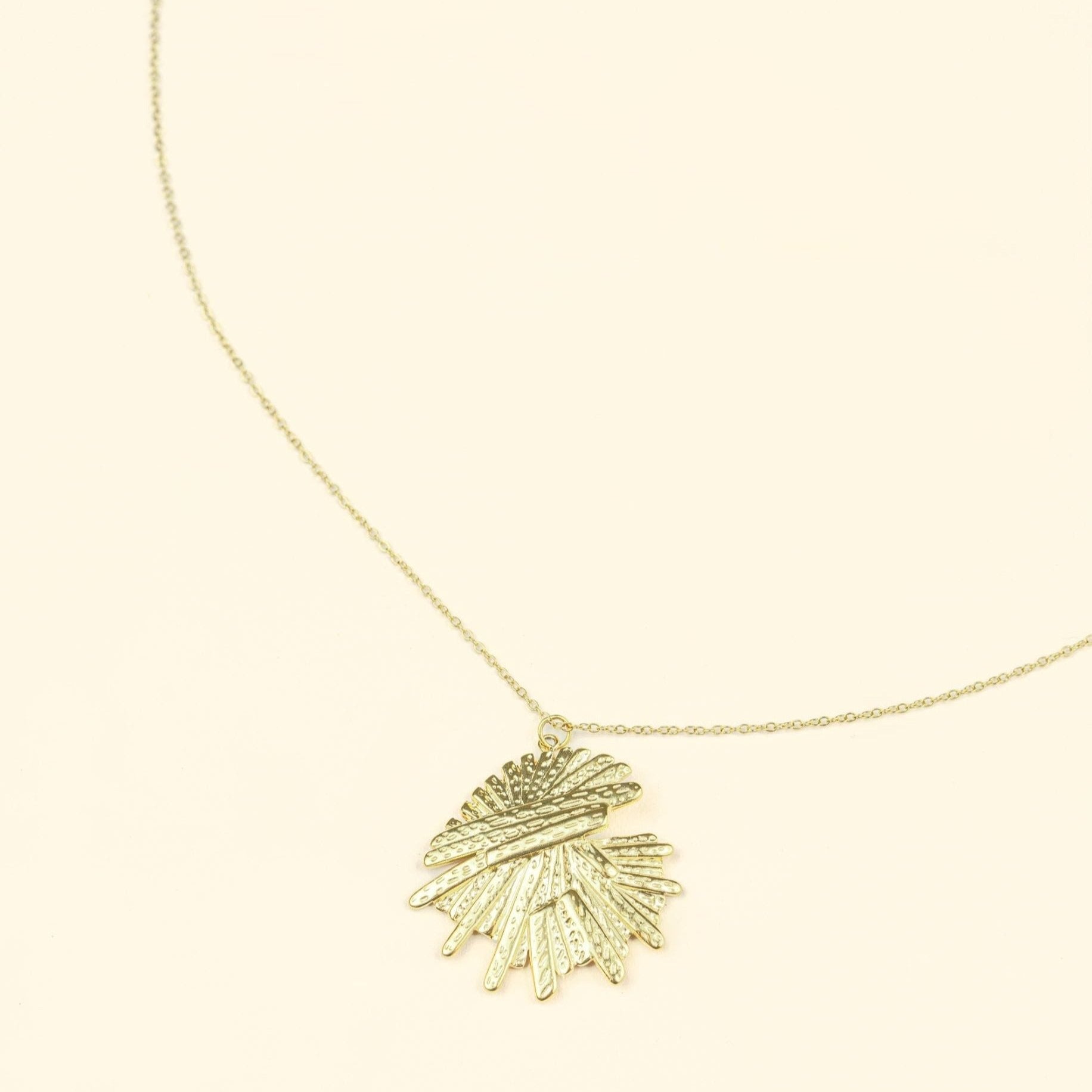 Collier en acier inoxydable doré à l'or fin