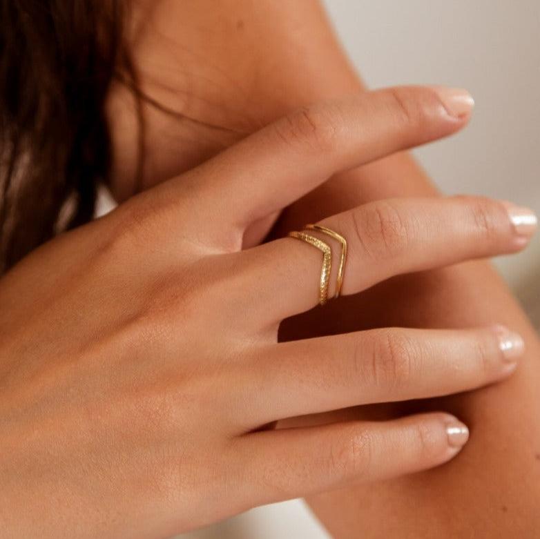Bague raffinée ajustable en acier inoxydable