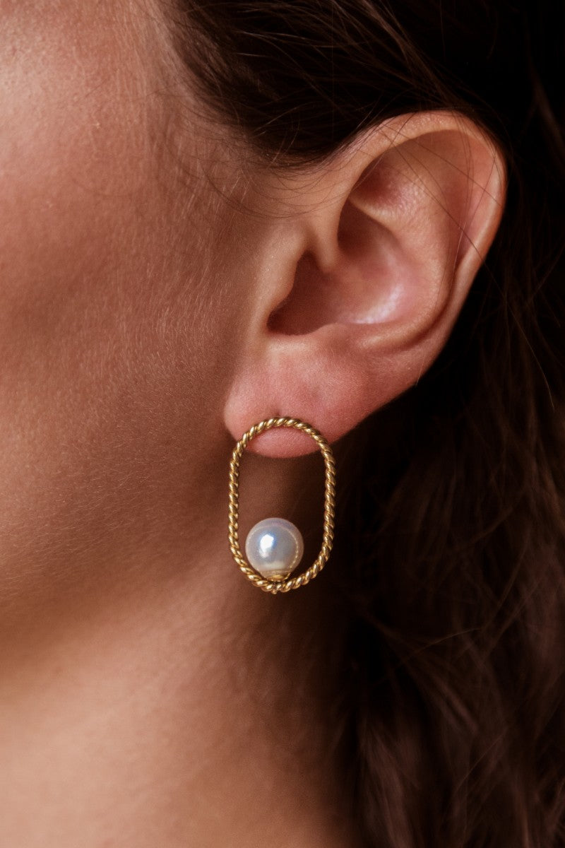 Boucles d'oreilles raffinées avec perles d'eau douce